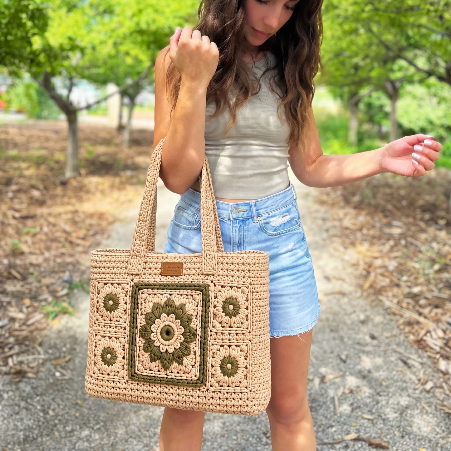 Crocheted granny squares floral pattern shopping bag - beach bag (PDF file)